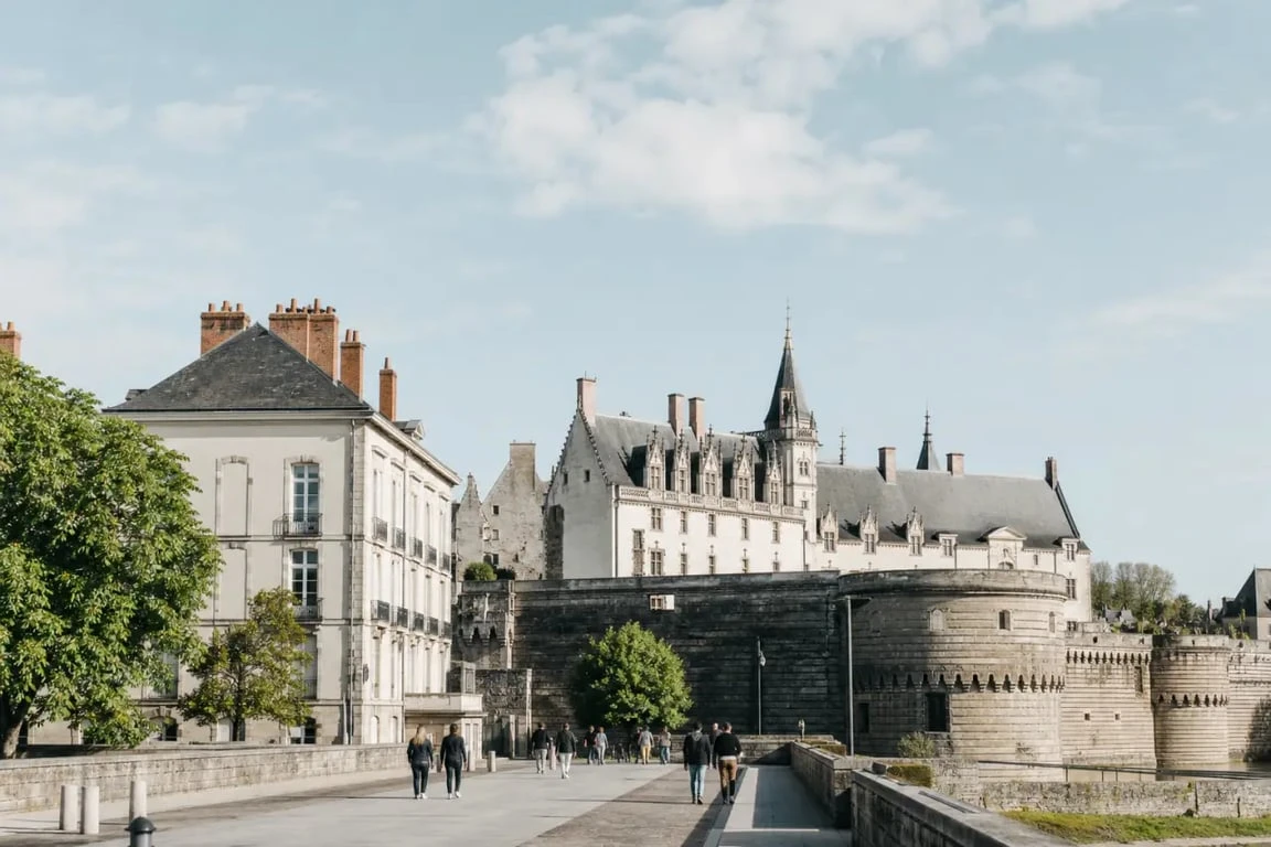 Office du tourisme nante dans le centre historique de Nantes, près du Château des ducs de Bretagne