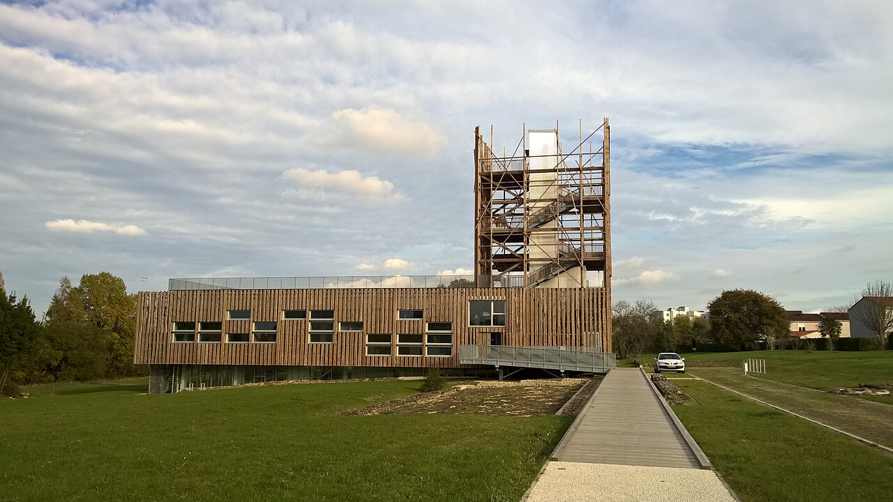 Le bâtiment du Chronographe sur le site Saint-Lupien à Rezé.